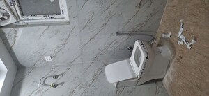 Bathroom in 1 BHK Builder Floor at Sector 43 – for Rent