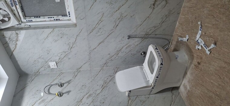 Bathroom, sector 43 1 Bedroom 800 Sq.Ft. Builder Floor In Sector 43 Gurgaon 10617426