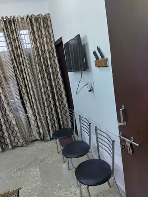 Team Area in 2 BHK Builder Floor at Sector 38 – for Rent