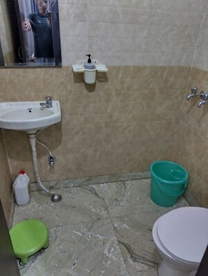 Bathroom in 2 BHK Builder Floor at Sector 38 – for Rent