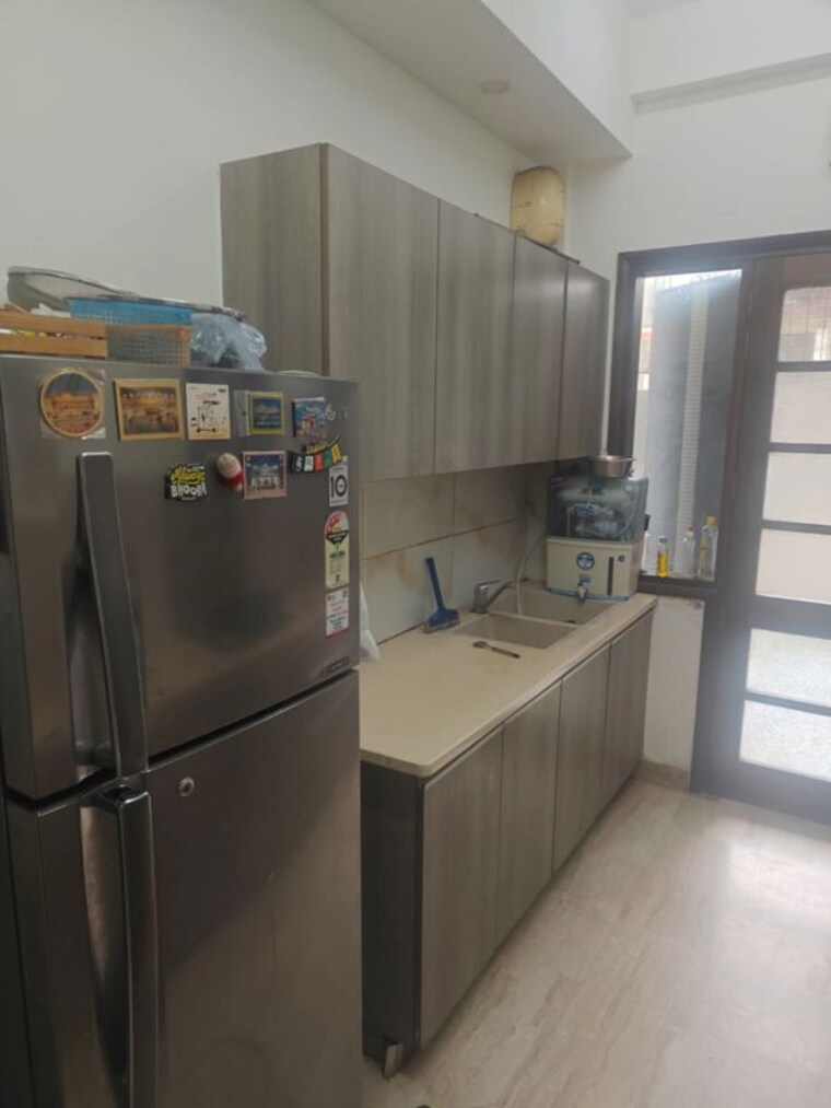 Kitchen, hong-kong-bazaar 3 Bedroom 300 Sq.Yd. Builder Floor In Sector 57 Gurgaon 10617432
