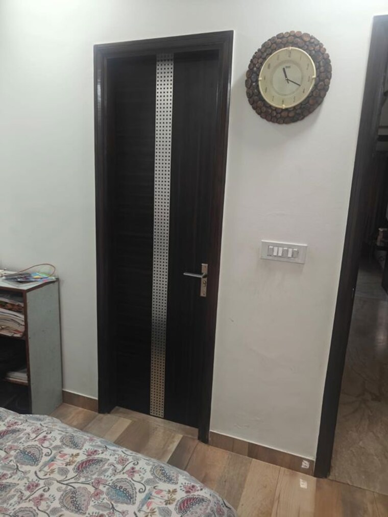 undefined, hong-kong-bazaar 3 Bedroom 300 Sq.Yd. Builder Floor In Sector 57 Gurgaon 10617432