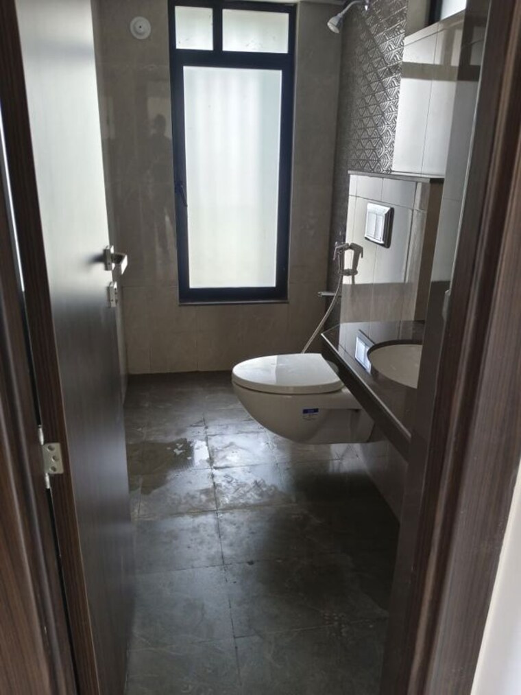 Bathroom, duville-riverdale-grove 2 Bedroom 652 Sq.Ft. Apartment In Kharadi Pune 10617438