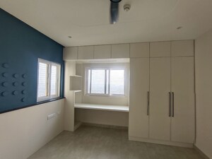 Room in 2 BHK Apartment at Ikya Blue Bells, Miyapur – for Rent