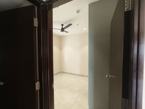 Room in 2 BHK Apartment at Ikya Blue Bells, Miyapur – for Rent