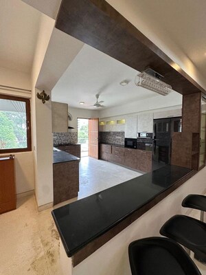  4 BHK Apartment at Cunningham Road – for Rent
