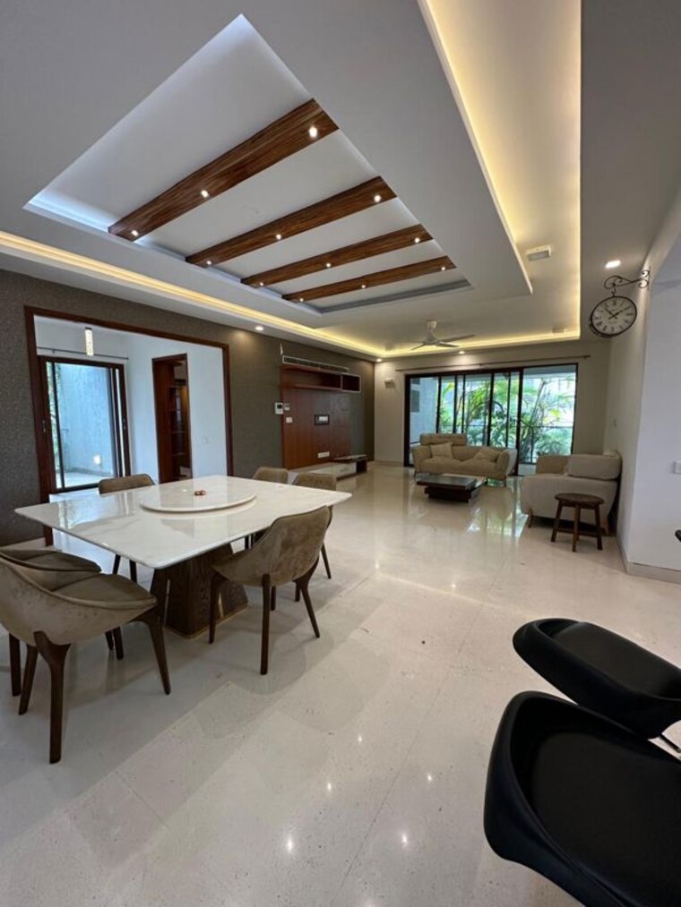 Living Room, cunningham road 4 Bedroom 4535 Sq.Ft. Apartment In Cunningham Road Bangalore 10617466