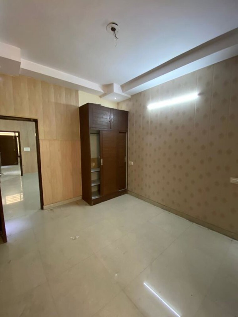 Room, nk-savitry-enclave 3 Bedroom 1830 Sq.Ft. Apartment In Vip Road Zirakpur 10499171