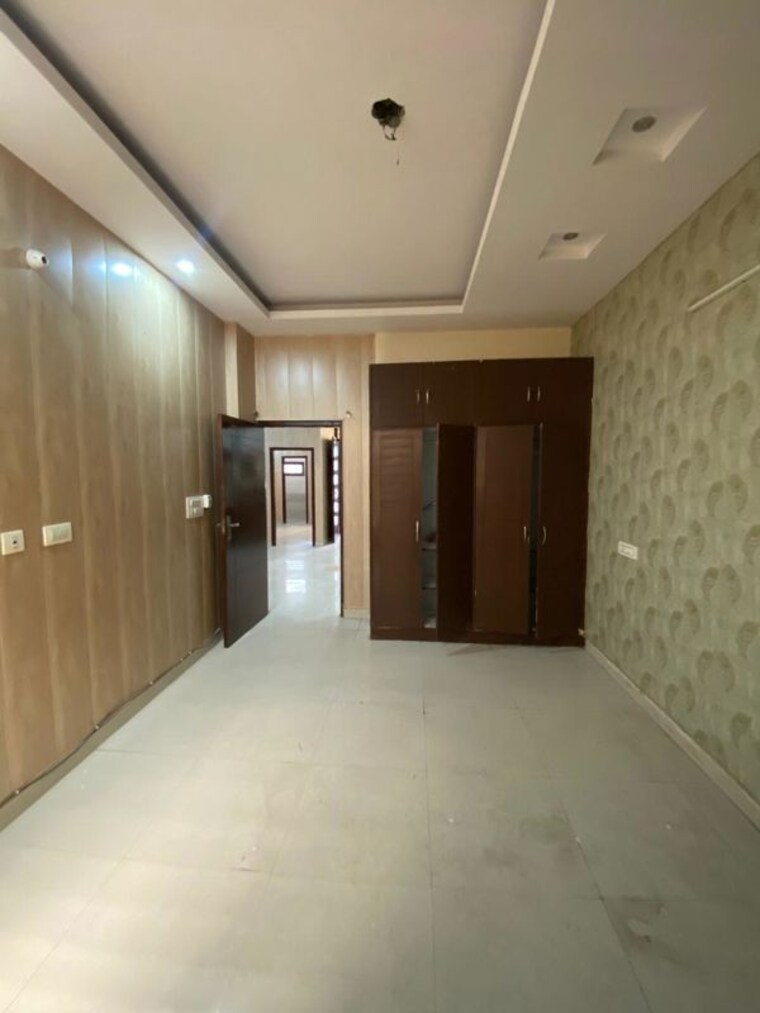 Room, nk-savitry-enclave 3 Bedroom 1830 Sq.Ft. Apartment In Vip Road Zirakpur 10499171