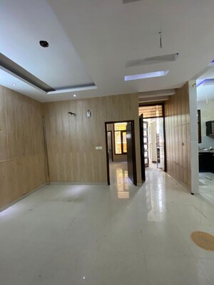 Room in 3 BHK Apartment at NK Savitry Enclave, Vip Road – for Rent