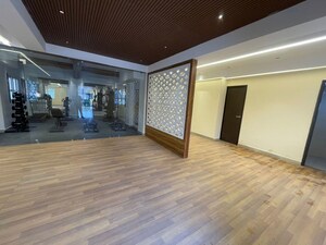 Room in 3 BHK Apartment at Gomti Nagar – for Sale