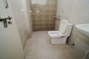 Bathroom in 2 BHK Apartment at Suncity Avenue 102, Sector 102 – for Sale