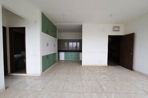 Room in 2 BHK Apartment at Vaishnodevi Circle – for Sale