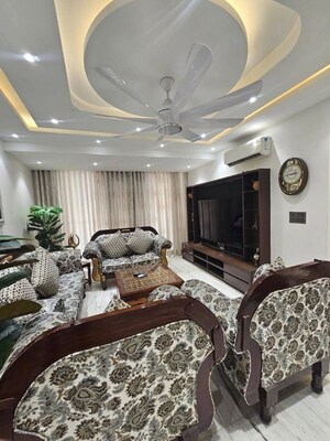 Living Room in 3 BHK Apartment at Saket – for Rent