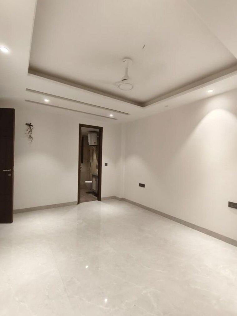 Room, freedom fighters enclave 4 Bedroom 2500 Sq.Ft. Apartment In Freedom Fighters Enclave Delhi 10617504