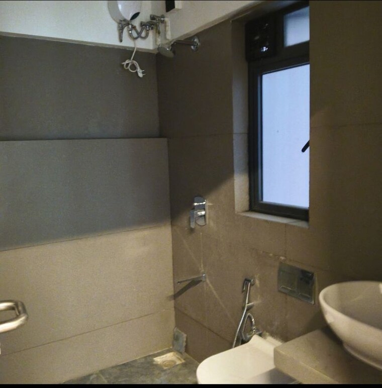 Bathroom, atharv-abrol 1 Bedroom 453 Sq.Ft. Apartment In Vile Parle East Mumbai 10617484