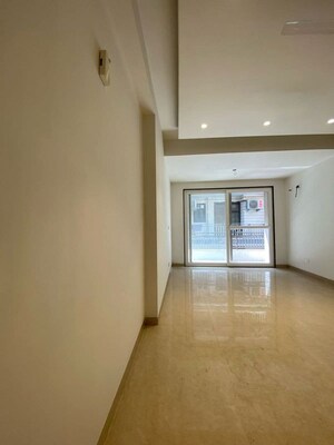  4 BHK Apartment at Freedom Fighters Vihar – for Rent