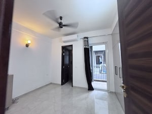 Bedroom in 2 BHK Apartment at Smart World Orchard, Sector 61 – for Rent