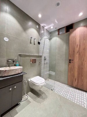 Bathroom in 4 BHK Apartment at Freedom Fighters Vihar – for Rent