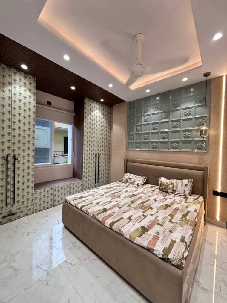 Bedroom, freedom fighters vihar 4 Bedroom 2500 Sq.Ft. Apartment In Freedom Fighters Vihar Delhi 10617531