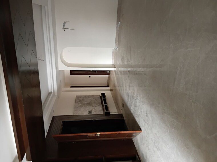 undefined, sector 31 3.5 Bedroom 250 Sq.Yd. Builder Floor In Sector 31 Faridabad 10102869