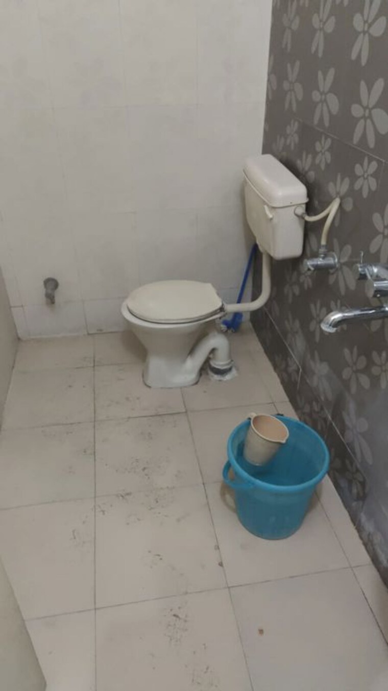 Bathroom, shri rameshwaram 3 Bedroom 1270 Sq.Ft. Apartment In Shri Rameshwaram Bhopal 10343185