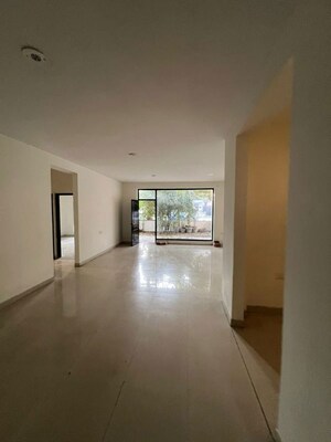 Room in 3 BHK Builder Floor at Omaxe New Chandigarh, North Mullanpur – for Rent