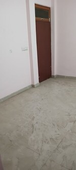 1 Rk  + Prayer Room 1000 Sq.Ft. Builder Floor in Sector 18