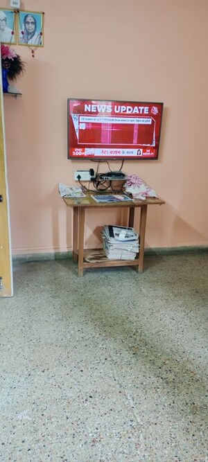 Living Room in 2 BHK Apartment at Kumbare Park Society, Kothrud – for Rent