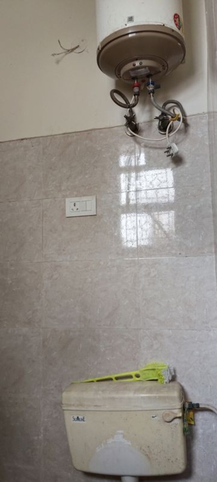 Bathroom, alpha-1-rwa 2 Bedroom 100 Sq.Ft. Apartment In Alpha 1 Greater Noida Greater Noida 10617615