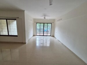 Room in 3 BHK Apartment at Bramha Suncity, Wadgaon Sheri – for Rent