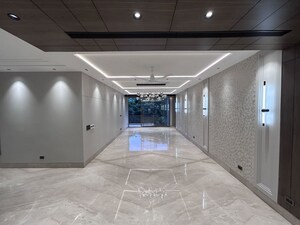 Building Lobby in 4 BHK Builder Floor at Sector 23 – for Rent