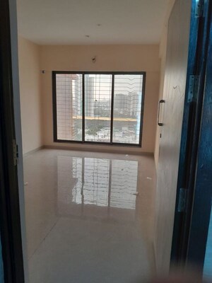Room in 2 BHK Apartment at Konark J24 Mahavir Nagar CHS, Kandivali West – for Sale
