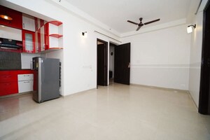 Room in 2 BHK Apartment at Nirala Estate, Tech Zone 4 Greater Noida – for Sale