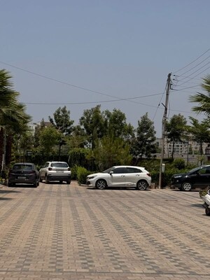 Parking in 4 BHK Villa at Ambala Highway – for Sale