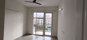 Room in 3 BHK Apartment at Dhoot Time Residency, Sector 63 – for Rent