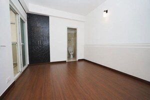 Room in 2 BHK Apartment at Anthem French Apartment, Sector 16b Greater Noida – for Sale