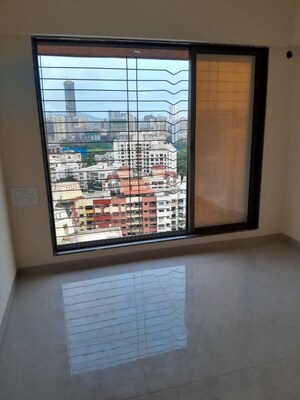 Room in 1 BHK Apartment at Konark J24 Mahavir Nagar CHS, Kandivali West – for Sale