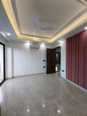 Bedroom in 4 BHK Builder Floor at Palam Vihar Residents Association, Palam Vihar – for Rent