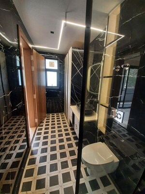 Team Area in 4 BHK Builder Floor at Sector 23 – for Rent