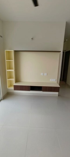 Room in 2 BHK Apartment at Adarsh Greens, Kogilu – for Rent