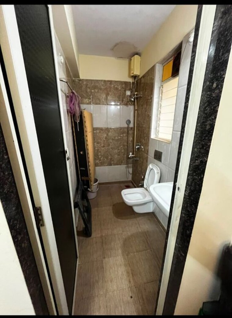 Washroom, siddhi-highland-gardens 3 Bedroom 945 Sq.Ft. Apartment In Dhokali Thane 10617735
