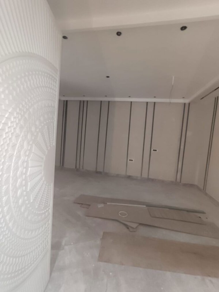 Bathroom, paschim vihar 3 Bedroom 200 Sq.Yd. Builder Floor In Paschim Vihar Delhi 10589143
