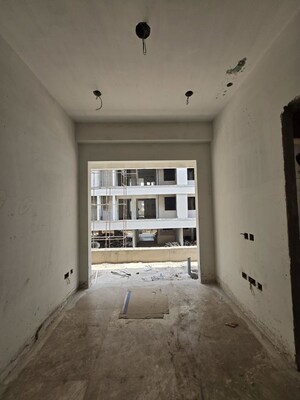 Building Lobby in 3 BHK Builder Floor at Sector 23 – for Rent
