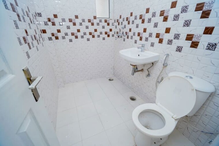Bathroom, jm-florence 2 Bedroom 1100 Sq.Ft. Apartment In Tech Zone 4 Greater Noida Greater Noida 10617772