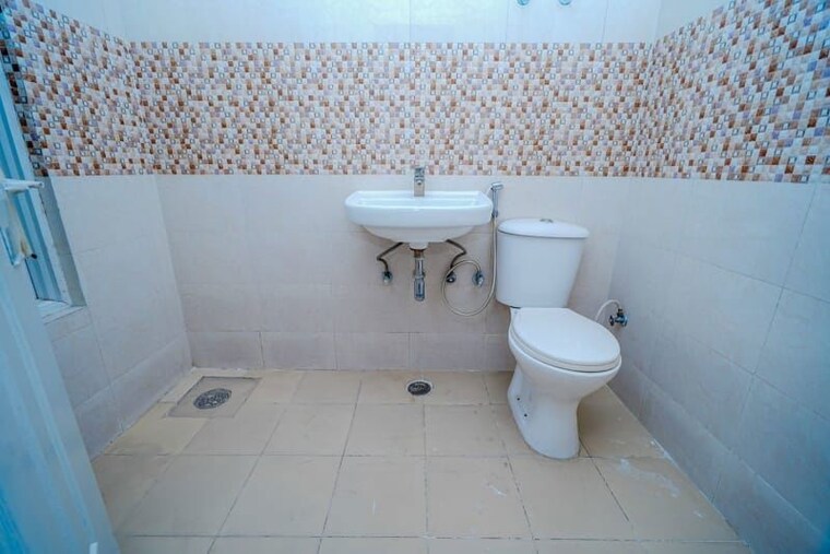 Bathroom, jm-florence 2 Bedroom 1100 Sq.Ft. Apartment In Tech Zone 4 Greater Noida Greater Noida 10617772