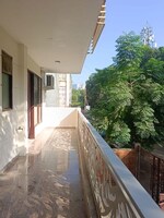 3 BHK 240 Sq.Yd. Builder Floor in Sushant Lok I