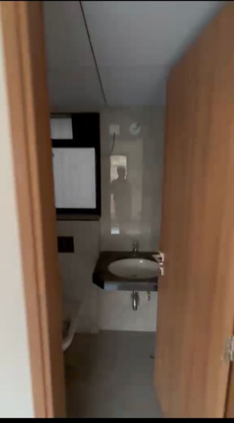 Bathroom, godrej-urban-park 1 Bedroom 650 Sq.Ft. Apartment In Chandivali Mumbai 10617803
