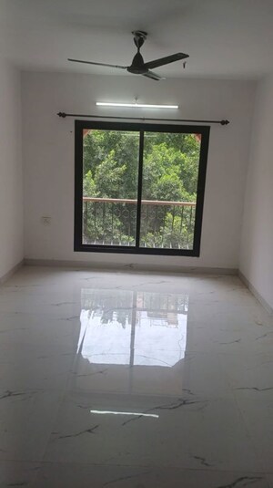 Room in 1 BHK Apartment at Magarpatta Annex, Hadapsar – for Rent