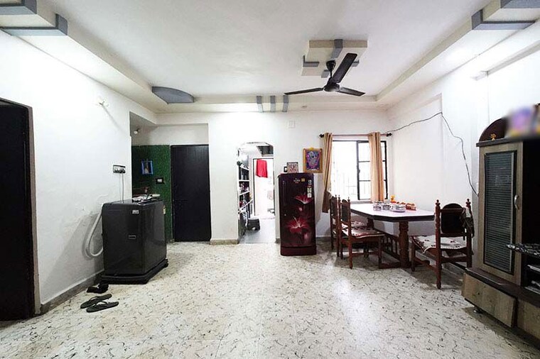 Living Room, maninagar 2 Bedroom 120 Sq.Yd. Apartment In Maninagar Ahmedabad 10617815